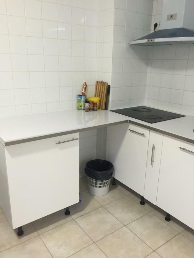Lori Vandrarhem Bobigny Exteriör bild
