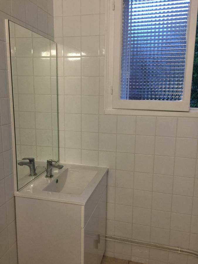 Lori Vandrarhem Bobigny Exteriör bild