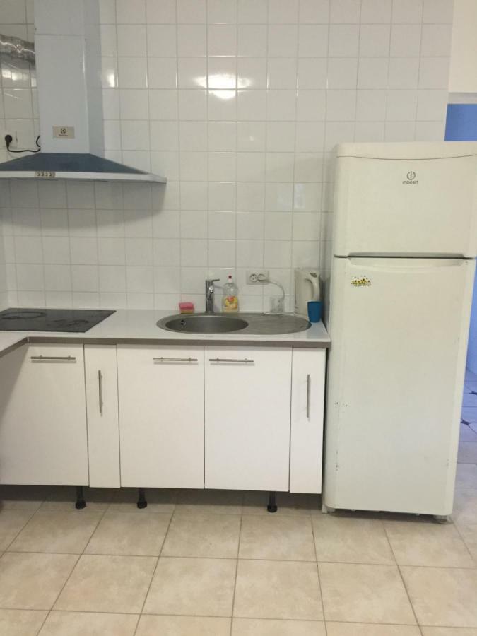 Lori Vandrarhem Bobigny Exteriör bild