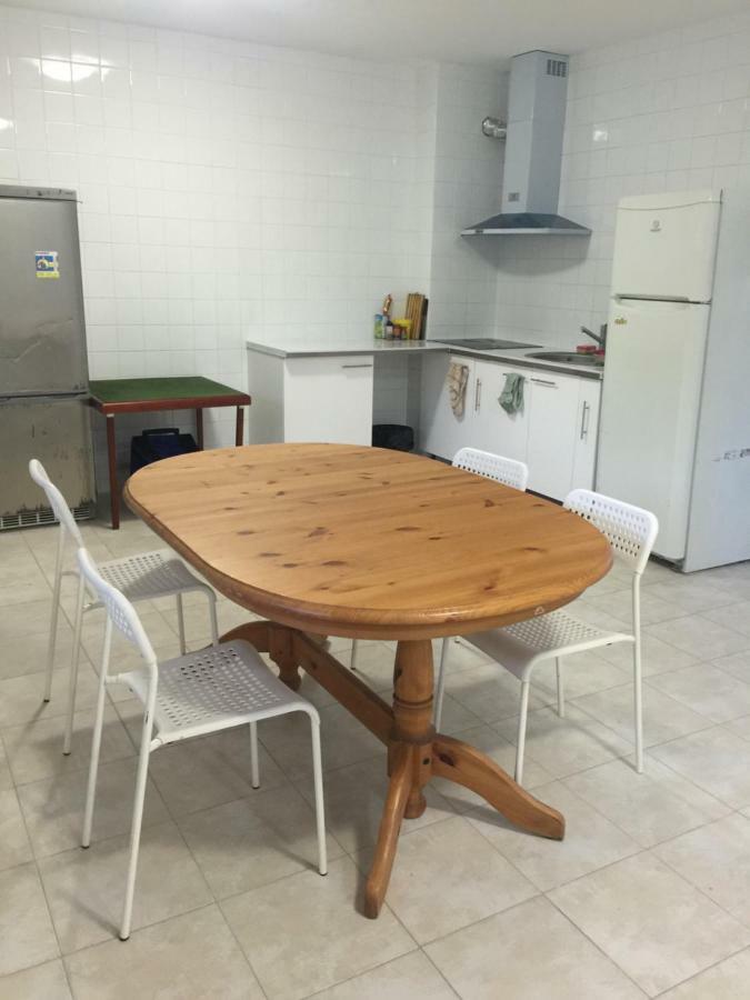 Lori Vandrarhem Bobigny Exteriör bild